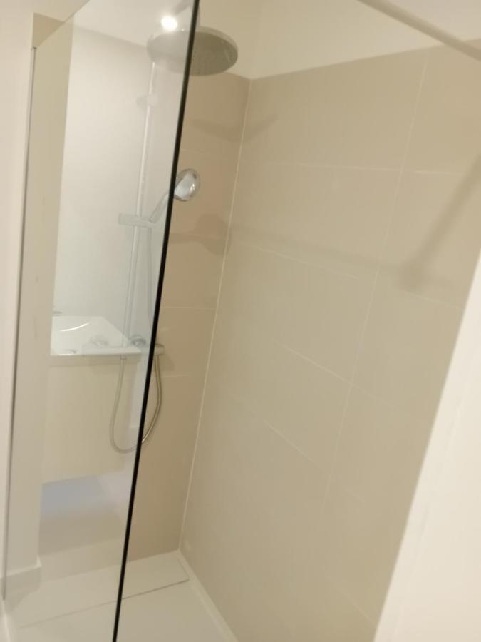 Quartier Le Plus Anime De Marseille "La Plaine Cours Julien "Chambre Avec Salle De Bain Wc Privee Integrees "Dans Appartement Ngoại thất bức ảnh