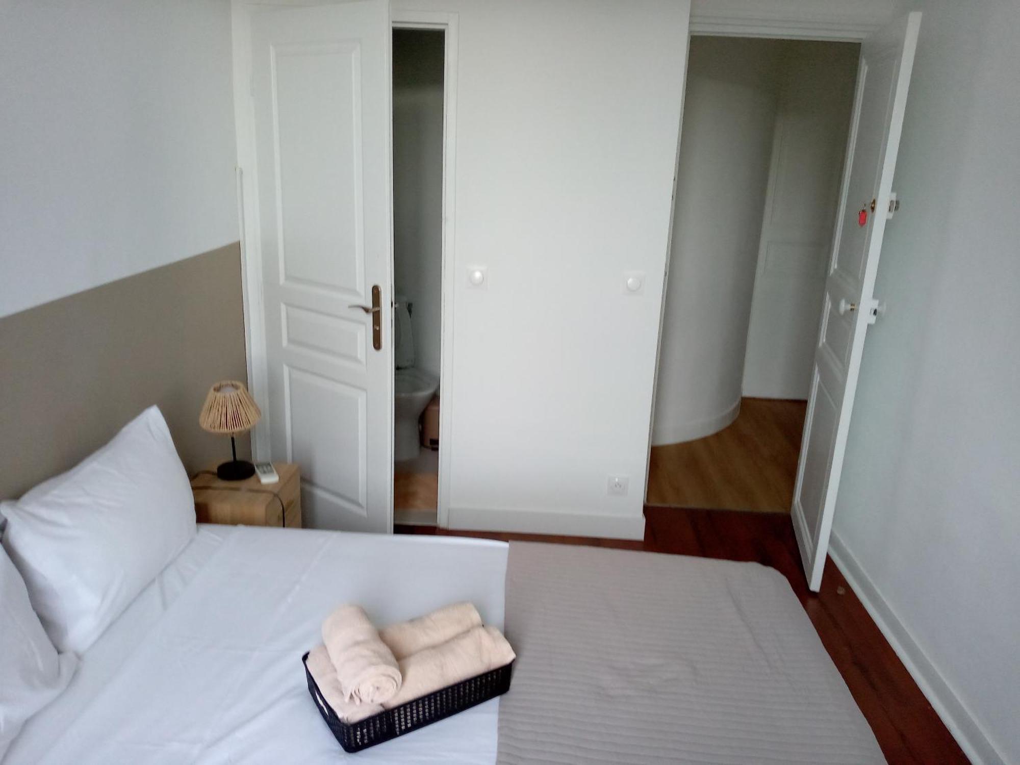 Quartier Le Plus Anime De Marseille "La Plaine Cours Julien "Chambre Avec Salle De Bain Wc Privee Integrees "Dans Appartement Ngoại thất bức ảnh