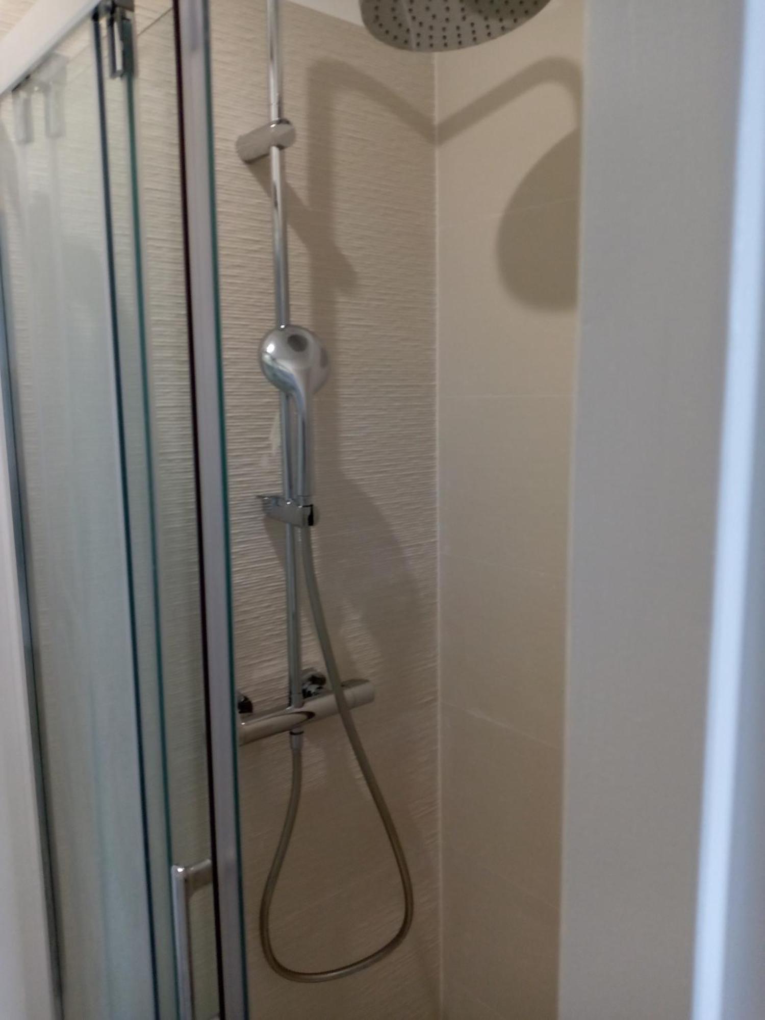 Quartier Le Plus Anime De Marseille "La Plaine Cours Julien "Chambre Avec Salle De Bain Wc Privee Integrees "Dans Appartement Ngoại thất bức ảnh