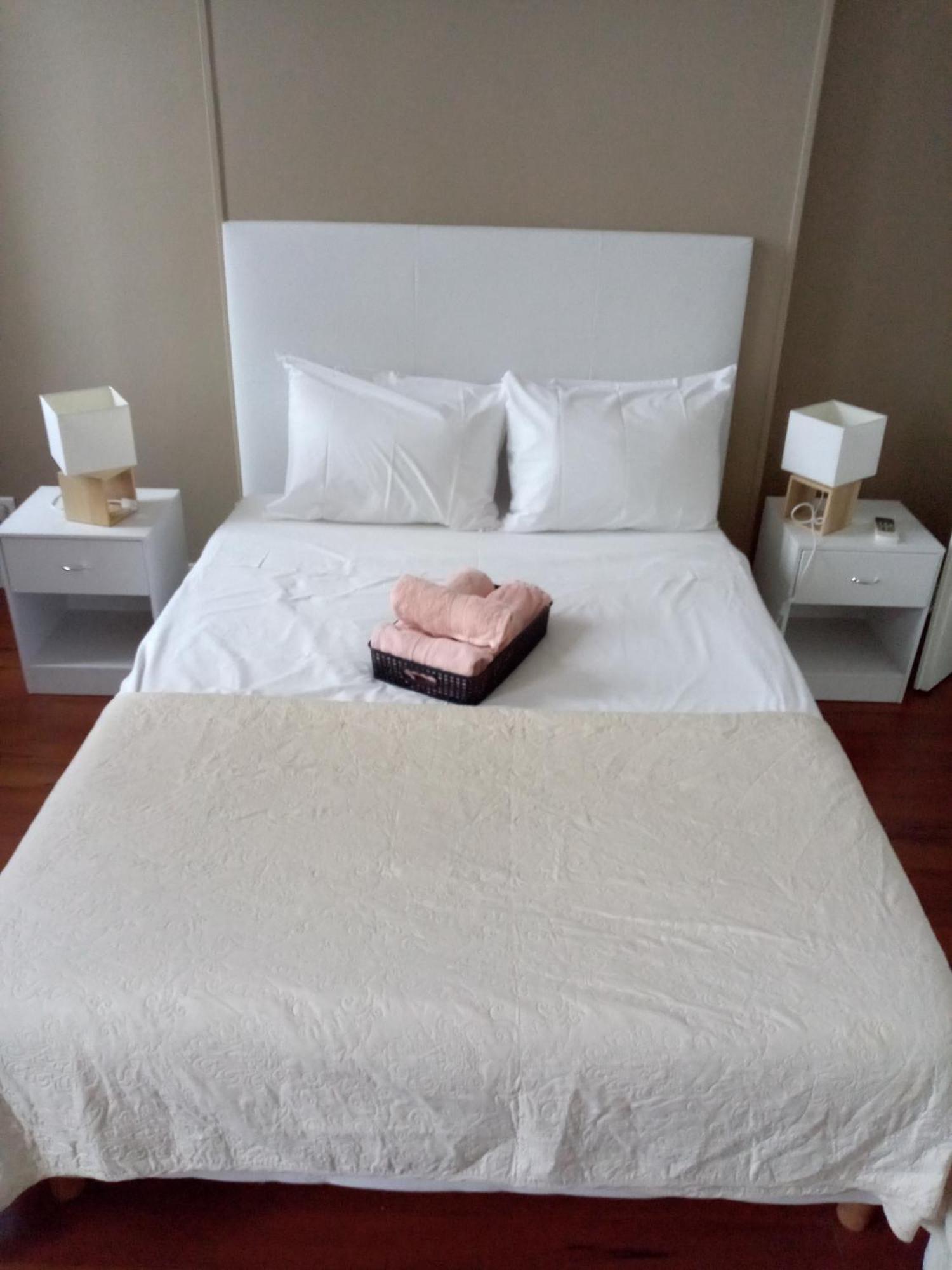 Quartier Le Plus Anime De Marseille "La Plaine Cours Julien "Chambre Avec Salle De Bain Wc Privee Integrees "Dans Appartement Ngoại thất bức ảnh