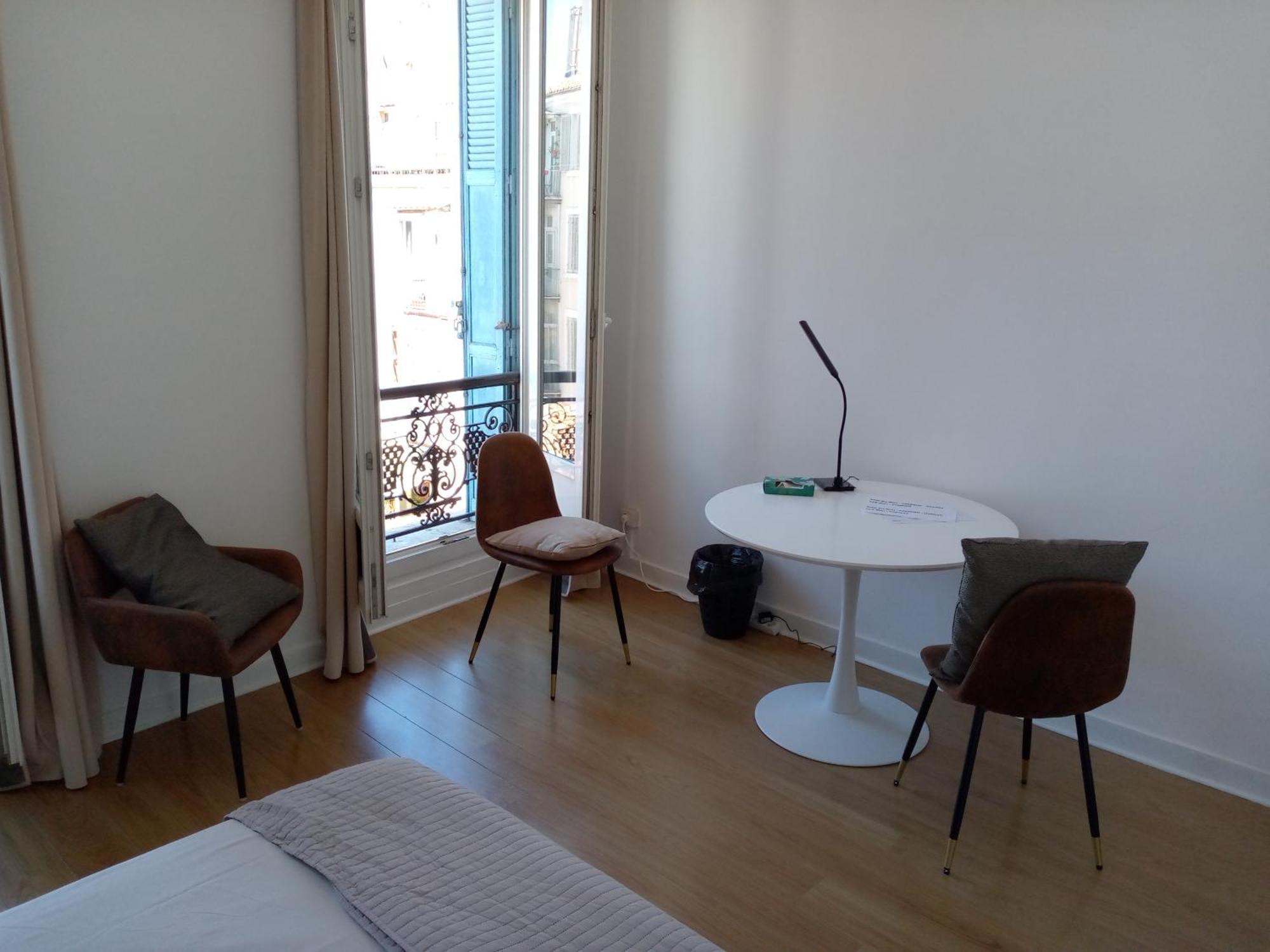 Quartier Le Plus Anime De Marseille "La Plaine Cours Julien "Chambre Avec Salle De Bain Wc Privee Integrees "Dans Appartement Ngoại thất bức ảnh