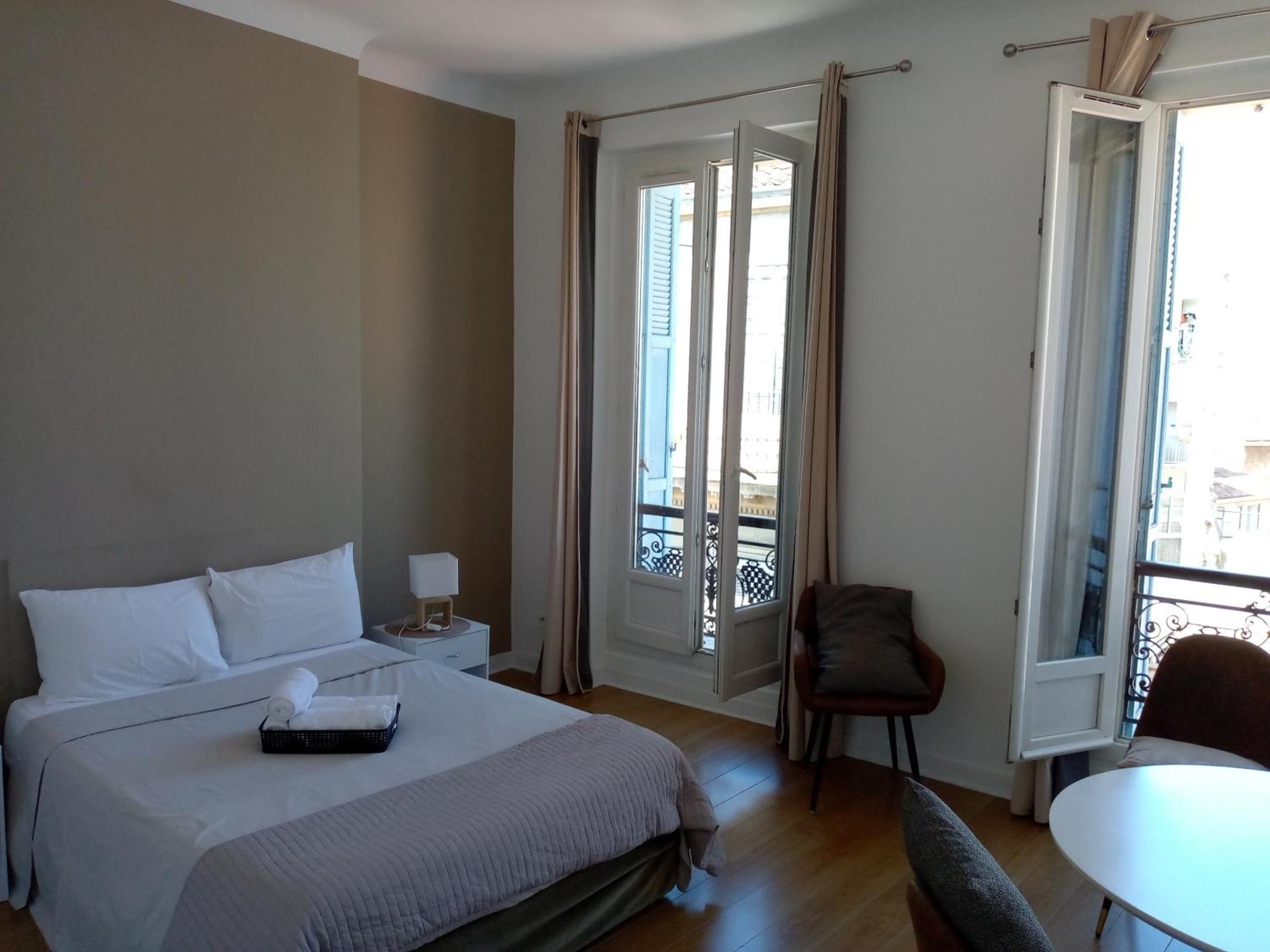 Quartier Le Plus Anime De Marseille "La Plaine Cours Julien "Chambre Avec Salle De Bain Wc Privee Integrees "Dans Appartement Ngoại thất bức ảnh